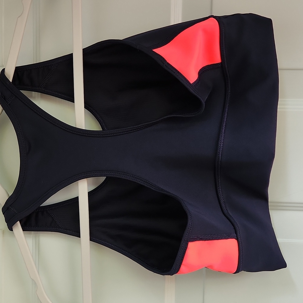 Adidas, Women's, Sz M,Sports Bra, Navy w Logo on R Chest &across Front Chest - Picture 4 of 8